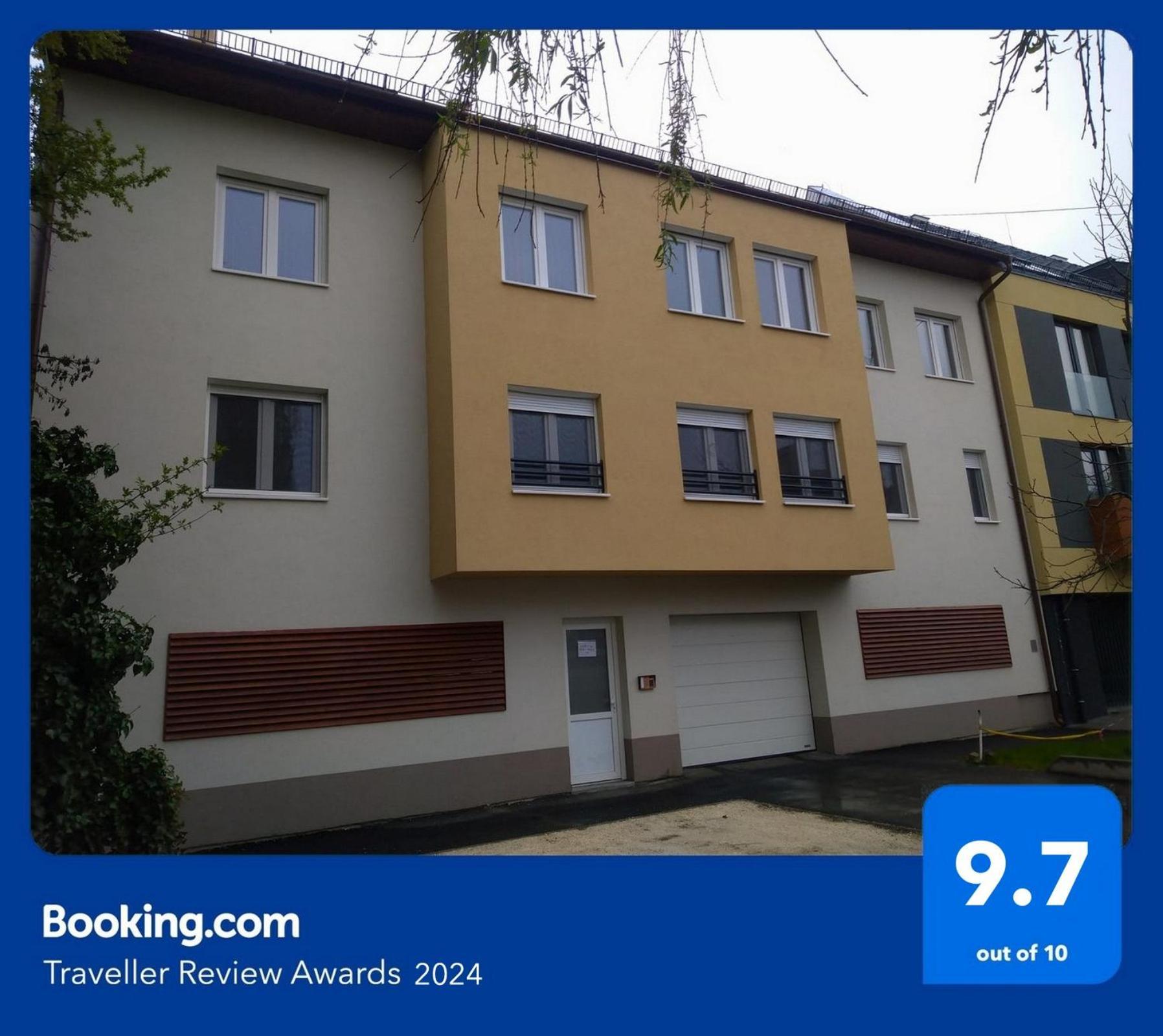 Blonde River Apartman Mora Сегед Екстер'єр фото